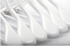 Ahşap Kalın Omuz Formlu Takım Elbise Ceket Askısı Beyaz Renk Kanca Klasik Gümüş